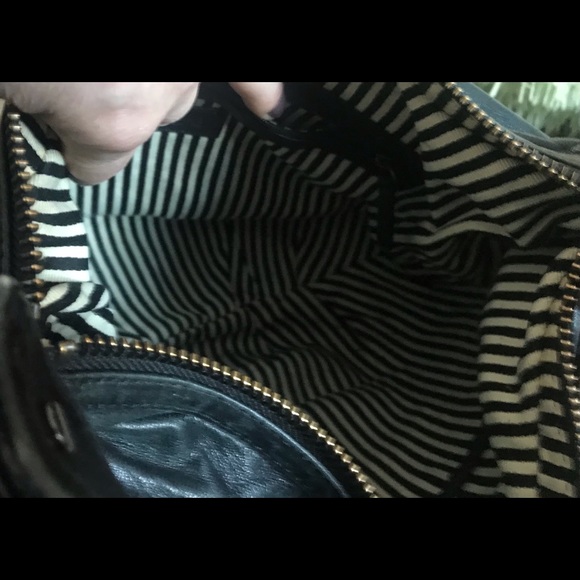 Buttery soft Gwen Stefani L.A.M.B. leather bag - Picture 6 of 8